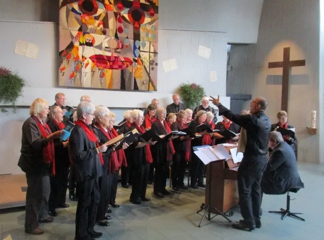 Kirchenchor 2 Chorprobe und Gemeinschaft